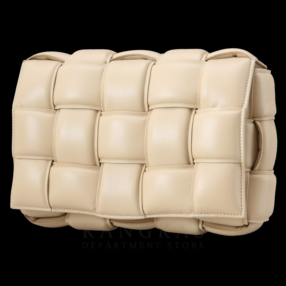 BOTTEGA VENETA(USED)보테가베네타 패딩 카세트 백